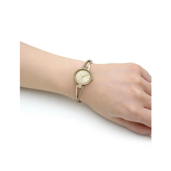 DKNY Crosswalk Gold Tone Bracelet Watch Women 7 DKNY Crosswalk Gold Tone Bracelet Watch Women - Image 5